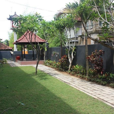 Отель U House Seminyak Керобокан Экстерьер фото